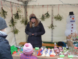 Wiebke Reddig am Stand des Wohnangebots Harlingerode